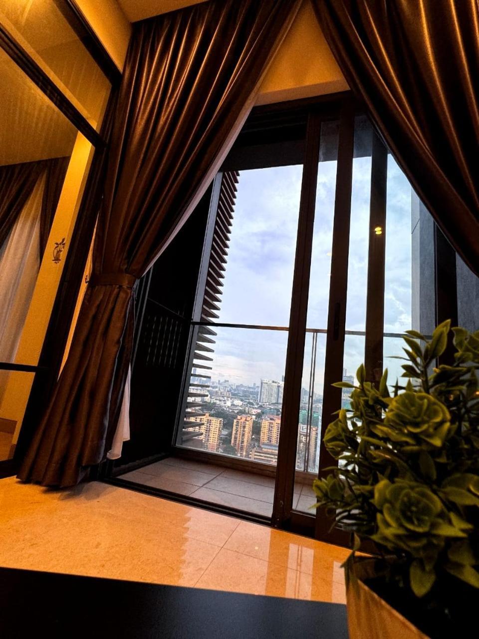 Lucantia Serviced Suites กัวลาลัมเปอร์ ภายนอก รูปภาพ