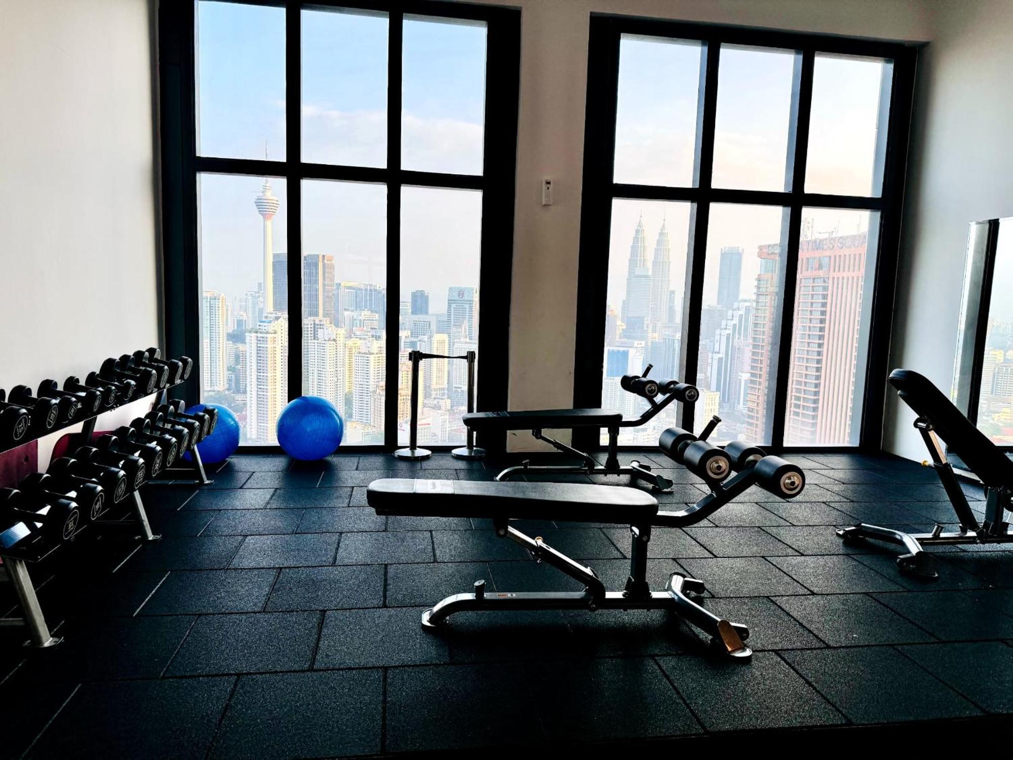 Lucantia Serviced Suites กัวลาลัมเปอร์ ภายนอก รูปภาพ
