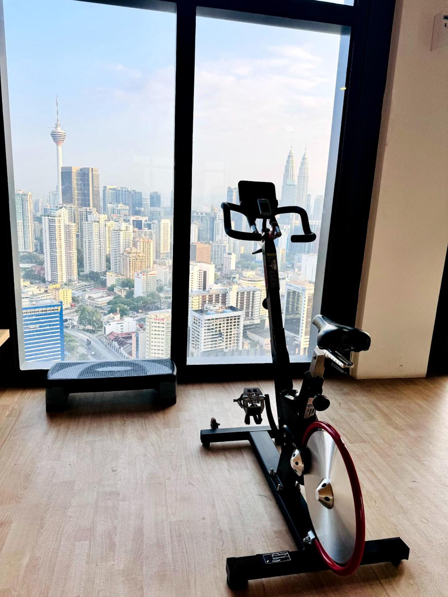 Lucantia Serviced Suites กัวลาลัมเปอร์ ภายนอก รูปภาพ