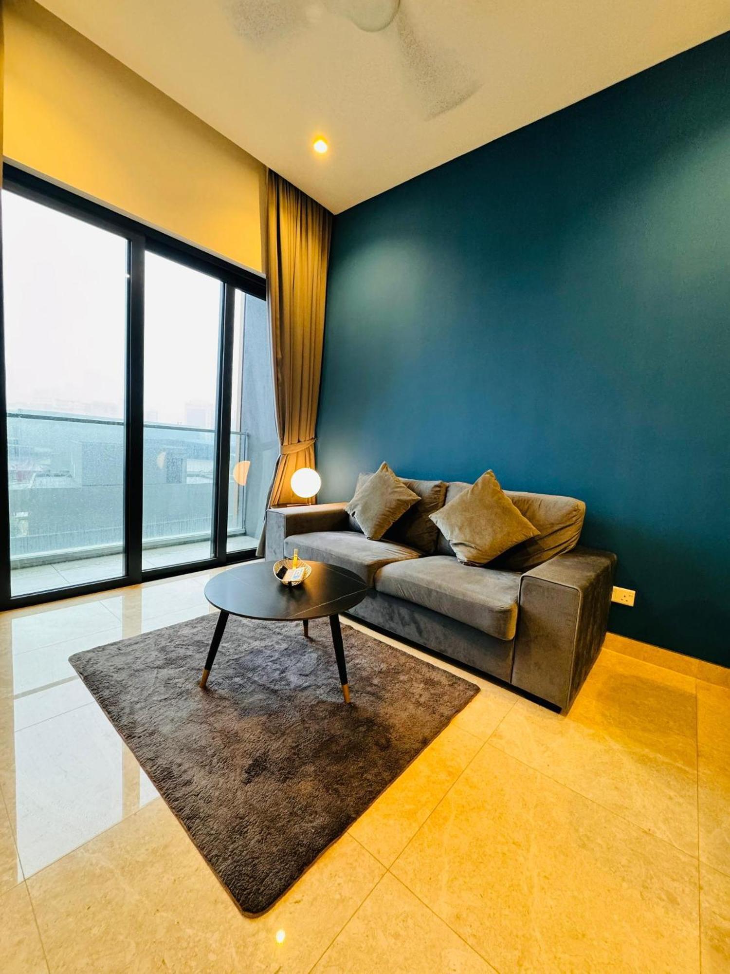 Lucantia Serviced Suites กัวลาลัมเปอร์ ภายนอก รูปภาพ